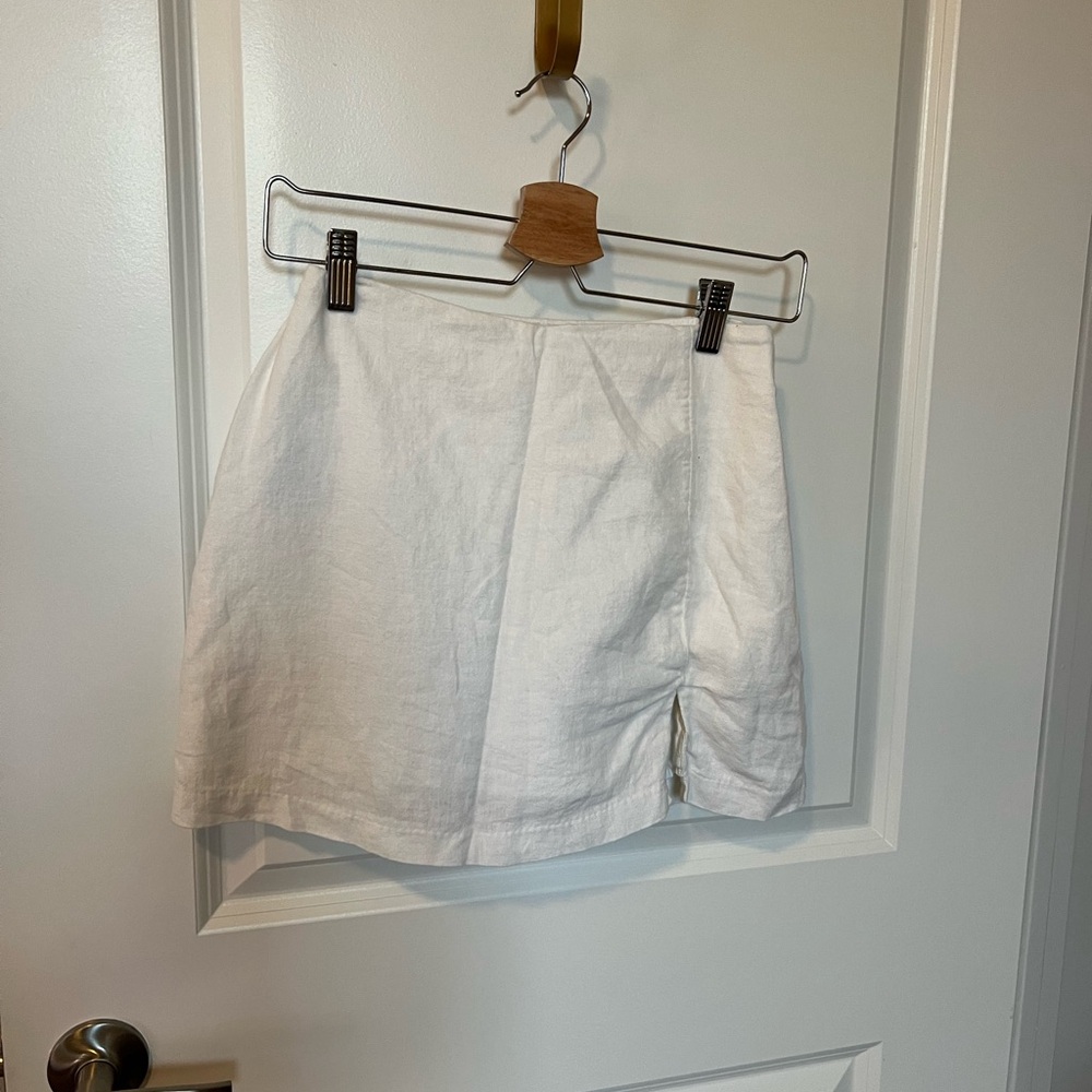 Abercrombie white skort